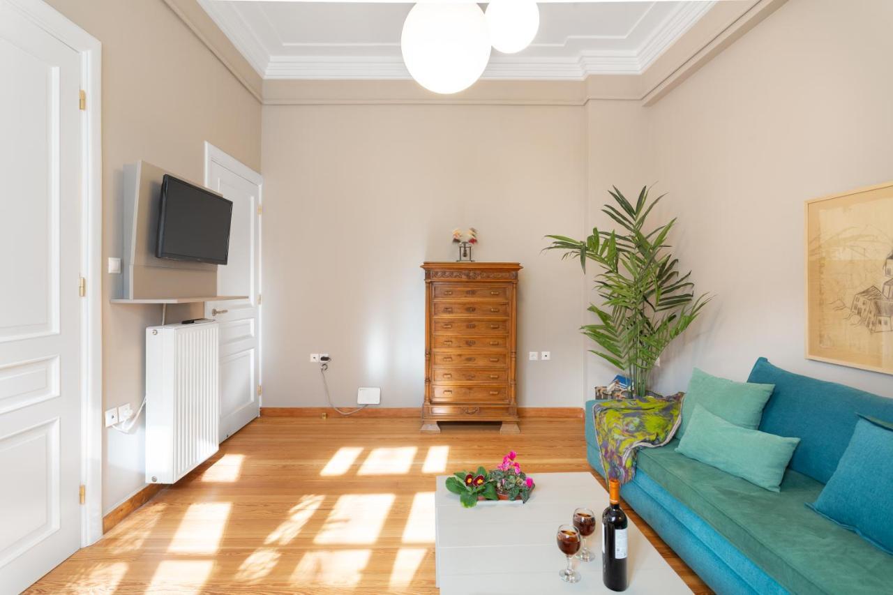 Hidesign Athens Apollon Luxury Apt In Plaka Acropolis Exterior foto